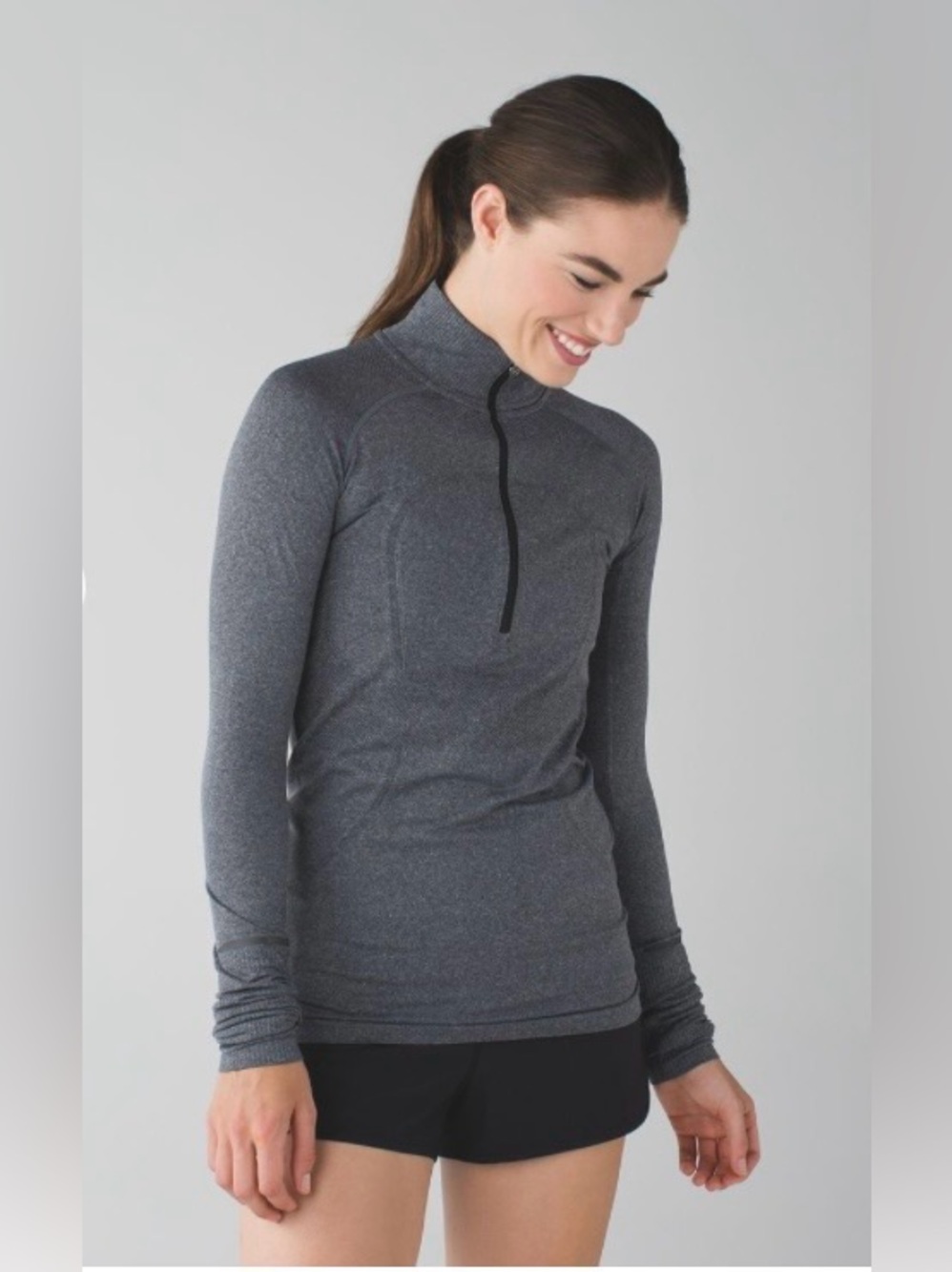 Lululemon Run: Swiftly Tech 1/2 Zip
Heathered Black